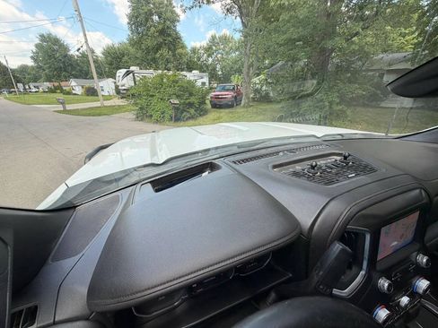 Used 2021 GMC Sierra 2500 AT4 w/ AT4 Premium Plus Package AWD/4WD image 35