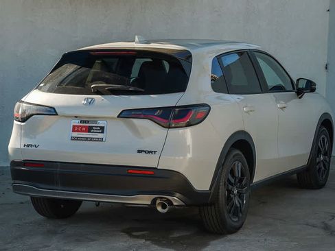 New 2027 Honda HR-V Sport image 4