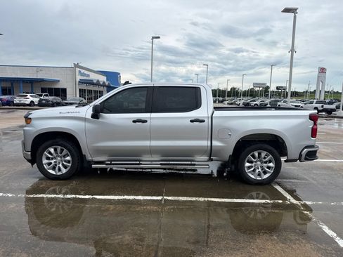 Used 2021 Chevrolet Silverado 1500 Custom RWD image 4