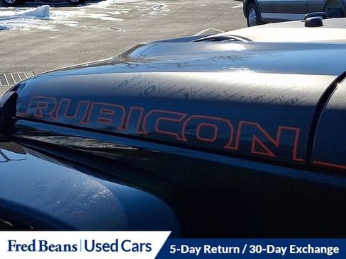 Used 2017 Jeep Wrangler Unlimited Rubicon image 32