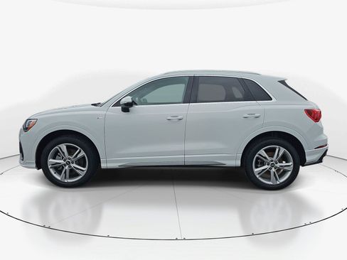 Used 2021 Audi Q3 2.0T Premium w/ Convenience Package AWD/4WD image 7