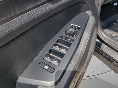 New 2026 Kia Sportage LX AWD/4WD image 19