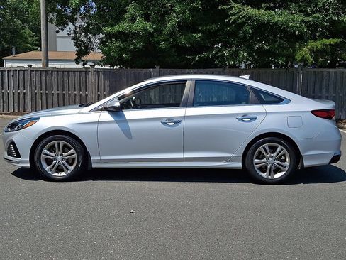 Used 2019 Hyundai Sonata SEL w/ Winter Weather Package FWD image 8