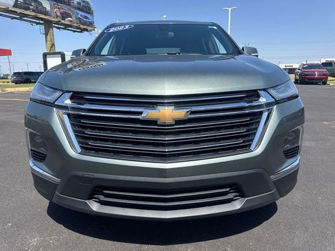 Used 2023 Chevrolet Traverse LT FWD image 9