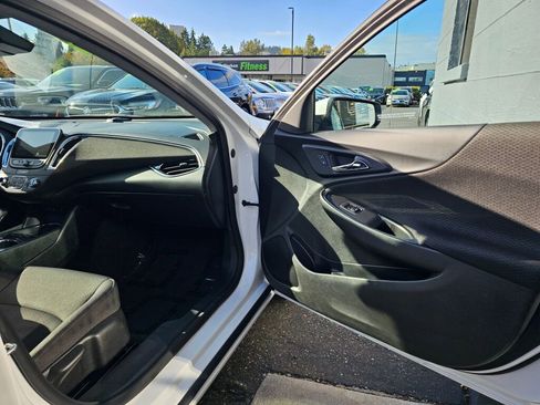 Used 2020 Chevrolet Malibu LT image 11