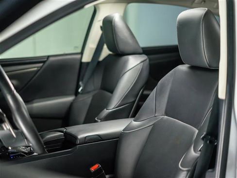 Used 2022 Lexus ES 350 w/ Accessory Package image 5