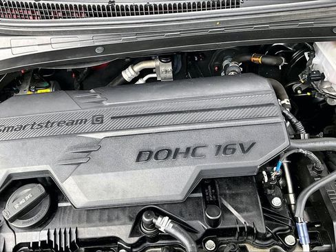 Used 2021 Hyundai Elantra SEL image 27