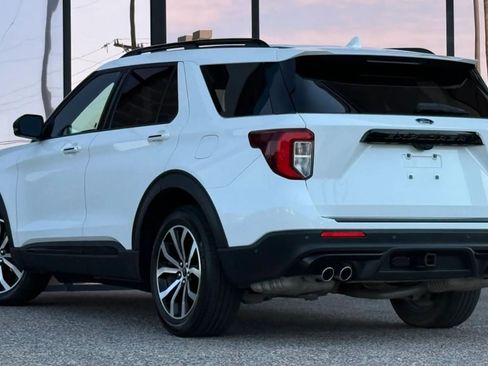 Used 2020 Ford Explorer ST w/ Premium Technology Package AWD/4WD image 7