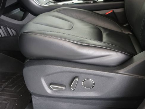 Used 2015 Ford Edge Titanium AWD/4WD image 30