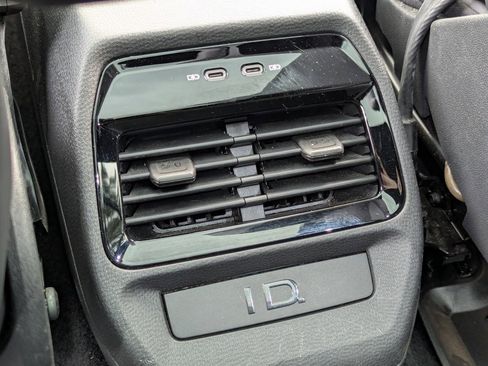 Certified 2022 Volkswagen ID.4 Pro S w/ Gradient Package image 25