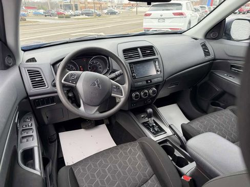 Used 2020 Mitsubishi Outlander Sport ES image 13