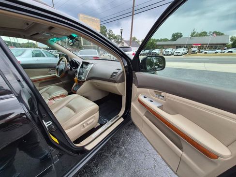 Used 2004 Lexus RX 330 w/ Premium Plus Pkg FWD image 13