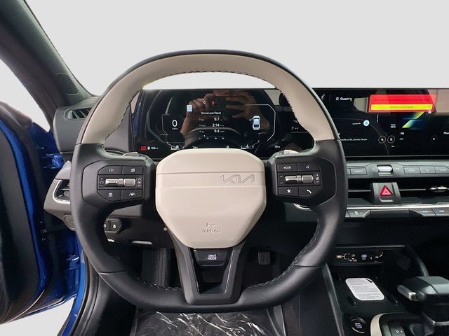 New 2025 Kia K4 GT-Line w/ GT-Line Sunroof Package FWD image 11