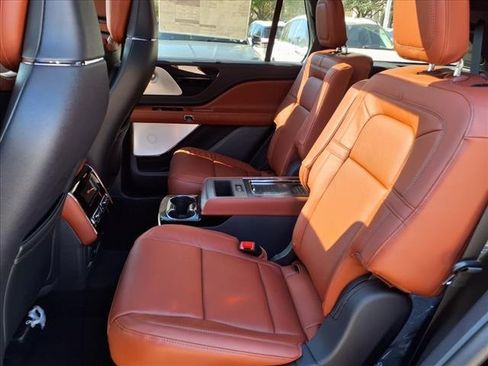 New 2025 Lincoln Aviator Reserve w/ Equipment Group 201A image 15