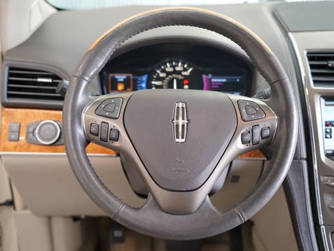 Used 2014 Lincoln MKX FWD w/ Equipment Group 102A image 12