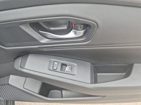 Used 2025 Honda Accord SE image 30