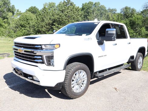Used 2021 Chevrolet Silverado 3500 High Country w/ Z71 Off-Road Package AWD/4WD image 12