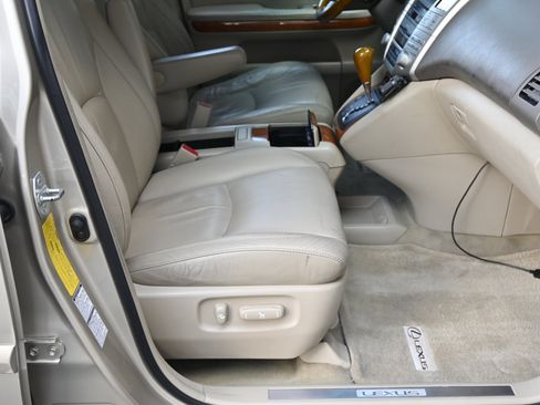 Used 2005 Lexus RX 330 AWD image 39