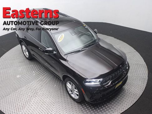 Used 2024 Dodge Durango GT AWD/4WD image 3