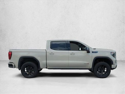 Used 2026 GMC Sierra 1500 AT4 w/ AT4 Premium Package AWD/4WD image 4