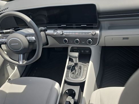 Certified 2026 Hyundai Kona SE FWD image 11