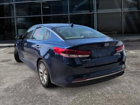 Used 2016 Kia Optima LX w/ Option Group 014 FWD image 3