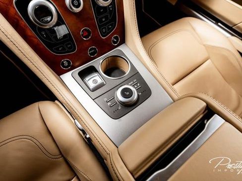 Used 2016 Aston Martin Rapide S image 35