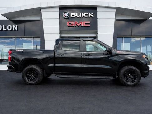 Used 2021 Chevrolet Silverado 1500 LT Trail Boss w/ Convenience Package II image 1