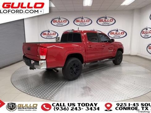Used 2016 Toyota Tacoma SR5 w/ Towing Package AWD/4WD image 8