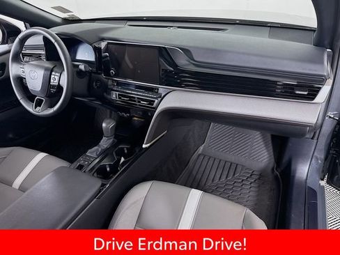 Certified 2025 Toyota Camry SE w/ Convenience Package image 26