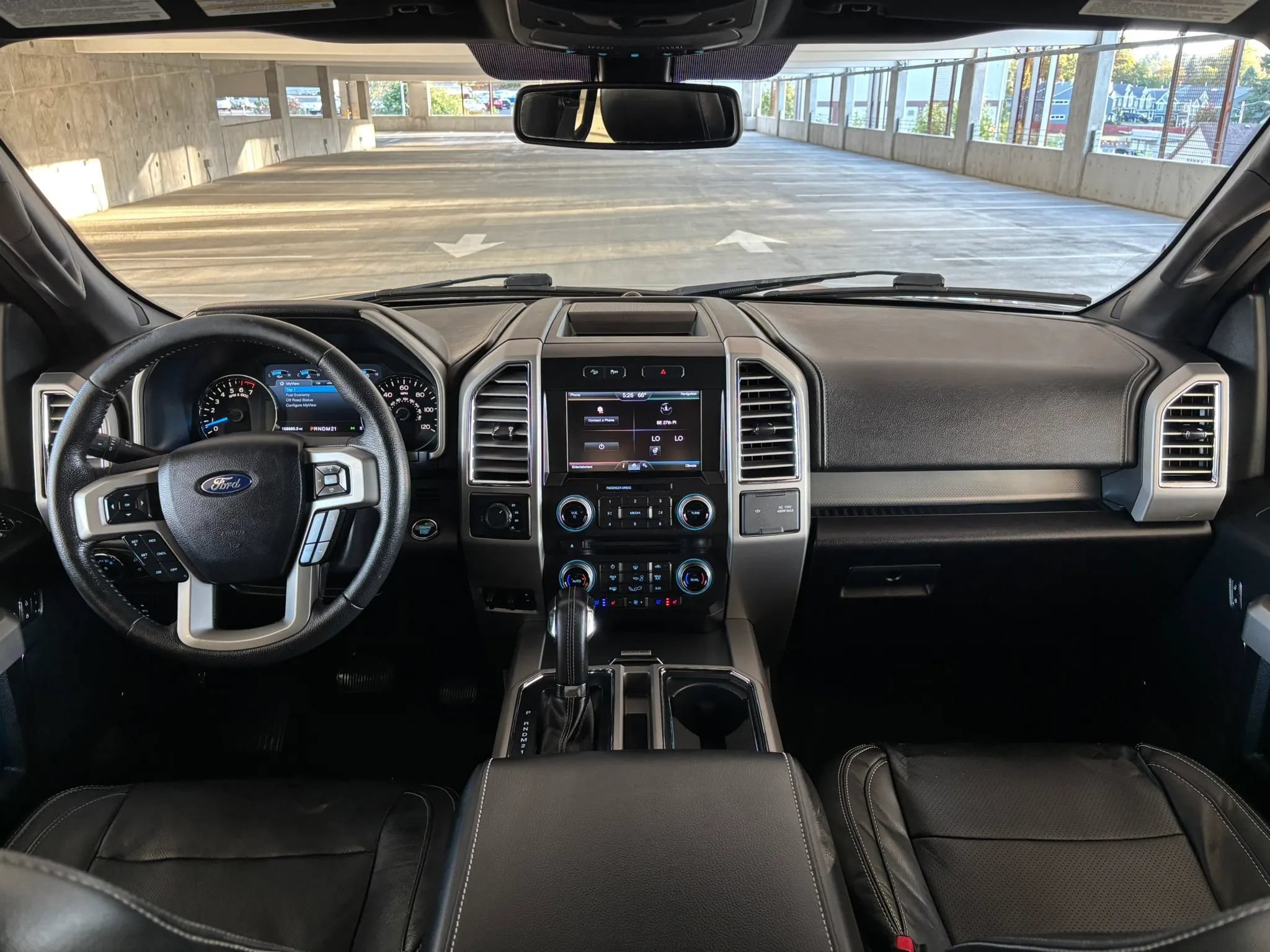 Used 2015 Ford F150 Lariat w/ Equipment Group 502A Luxury AWD/4WD image 31