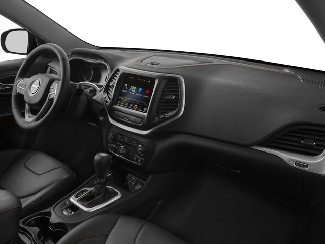 Used 2017 Jeep Cherokee Trailhawk w/ Comfort/Convenience Group AWD/4WD image 21