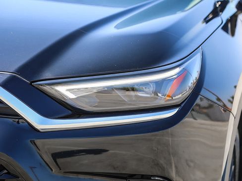 Certified 2024 Toyota Grand Highlander FWD image 9