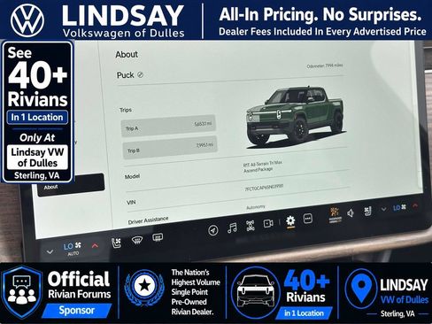 Used 2025 Rivian R1T Premium AWD/4WD image 21