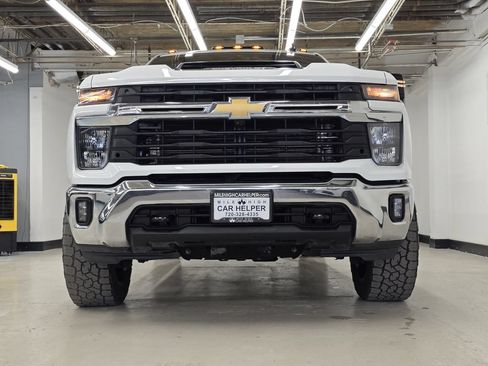Used 2024 Chevrolet Silverado 2500 LT w/ All Star Edition AWD/4WD image 3