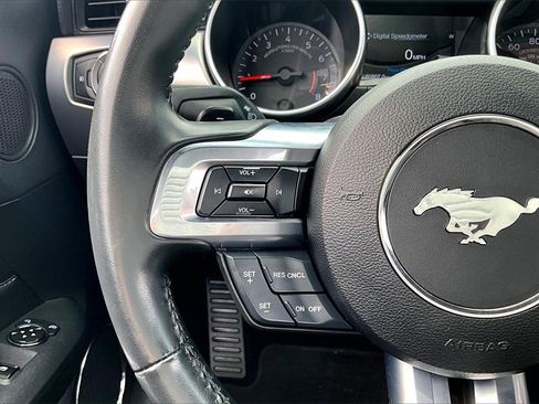 Used 2020 Ford Mustang Premium image 20