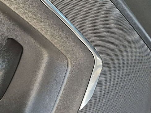 Used 2025 Chevrolet Tahoe LT AWD/4WD image 17