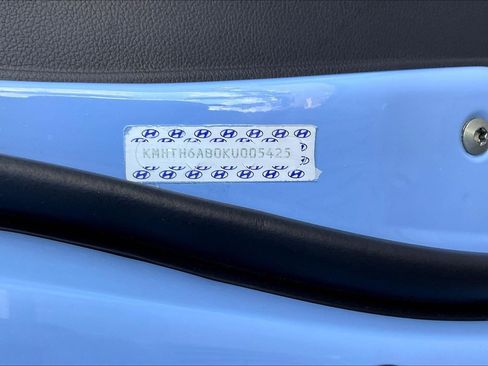 Used 2022 Hyundai Veloster N FWD image 17