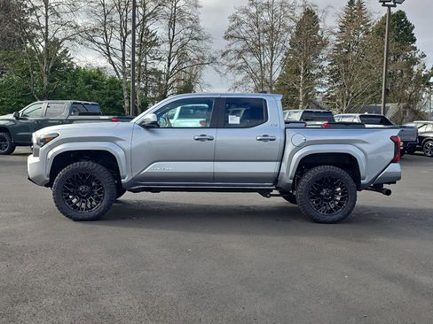 Used 2026 Toyota Tacoma SR5 AWD/4WD image 6
