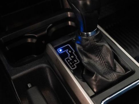 Used 2019 Toyota Tacoma SR5 image 25