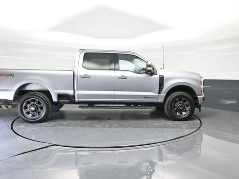 Used 2023 Ford F250 Lariat w/ Sport Appearance Package AWD/4WD image 11