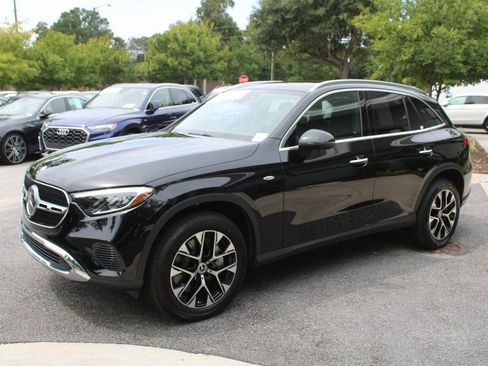 Used 2025 Mercedes-Benz GLC 350e 4MATIC image 15