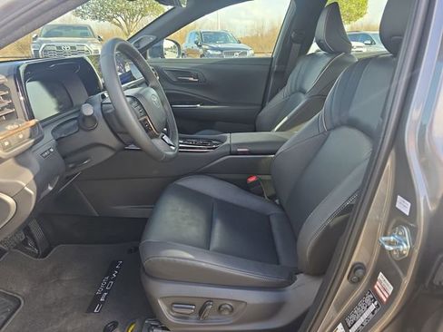 Used 2026 Toyota Crown Limited w/ Advanced Technology Package image 14