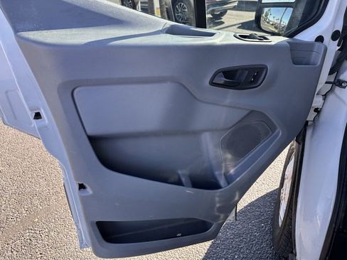 Used 2018 Ford Transit 350 XLT image 10