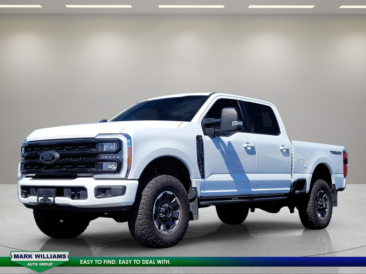 Used 2023 Ford F250 XLT w/ Black Appearance Package AWD/4WD image 8