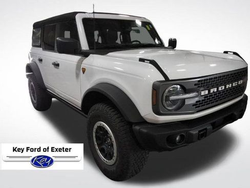 Certified 2023 Ford Bronco Badlands w/ Sasquatch Package AWD/4WD image 2