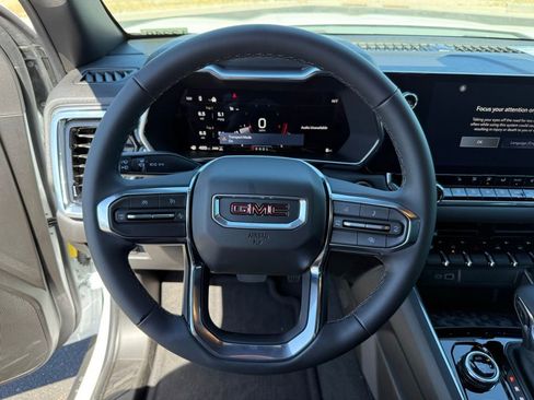 New 2026 GMC Canyon Elevation w/ Convenience Package image 22