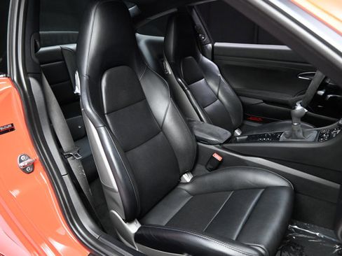 Used 2017 Porsche 911 Carrera GTS RWD image 60