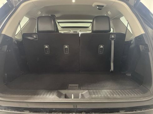 Used 2023 Honda Pilot Touring image 8