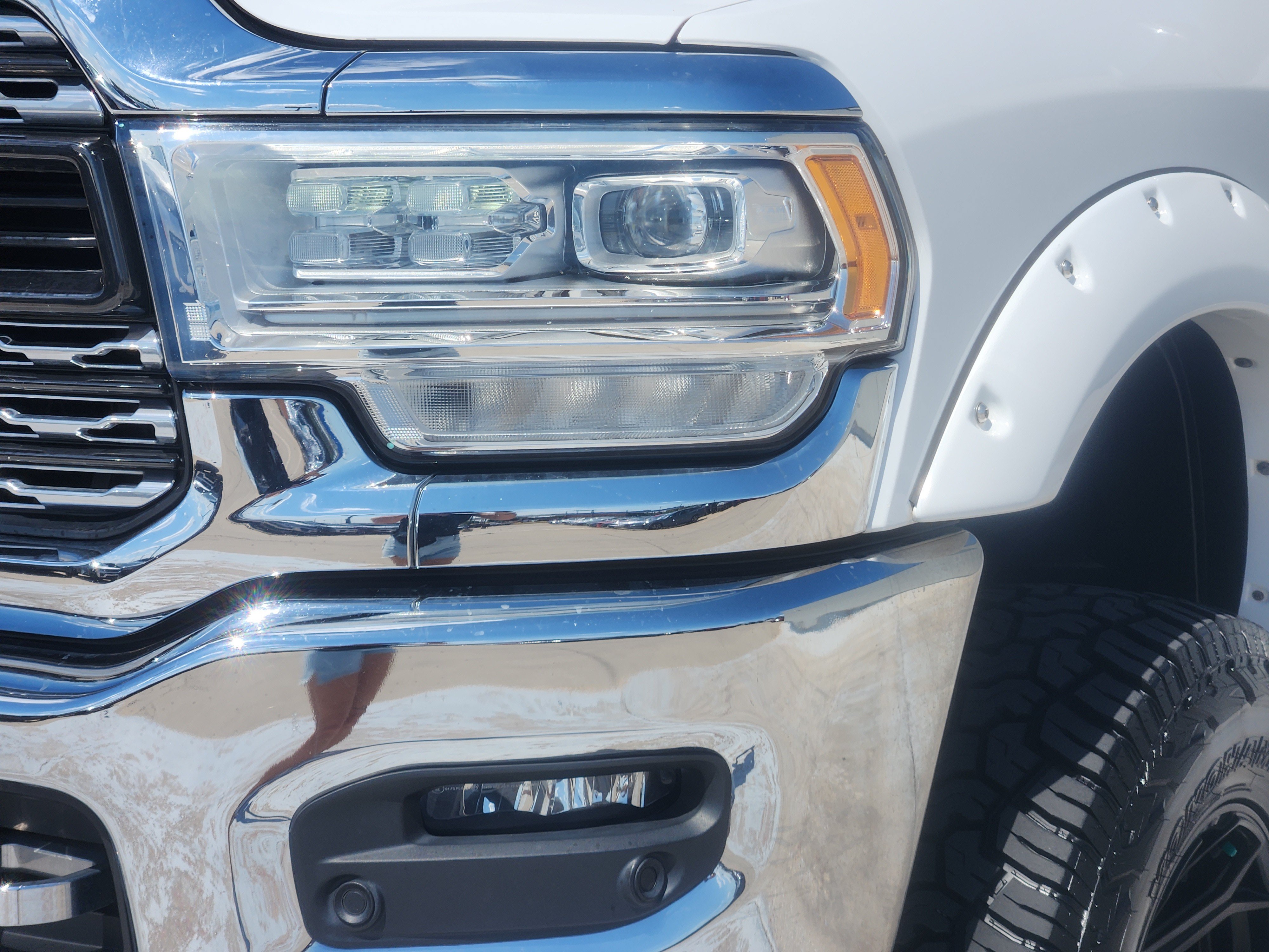 Used 2019 RAM 2500 Limited AWD/4WD image 10